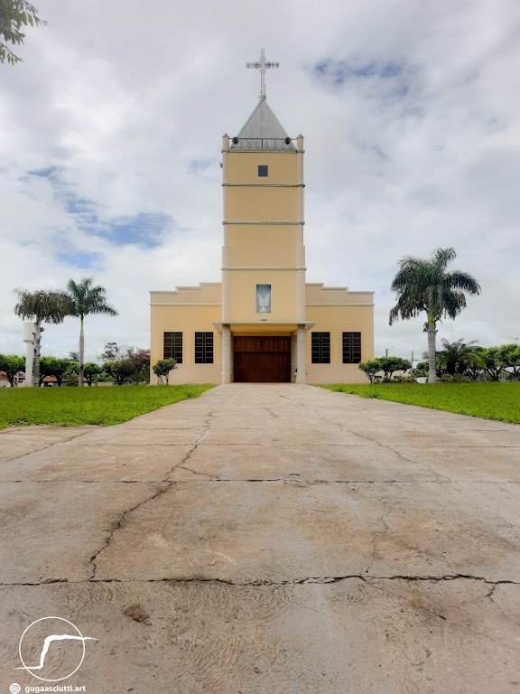 Fachada de Capela Divino Espírito Santo