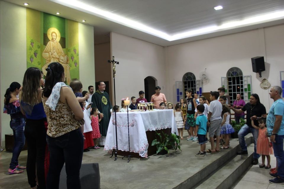 Fachada de Paróquia São João Apóstolo e Nossa Senhora das Dores