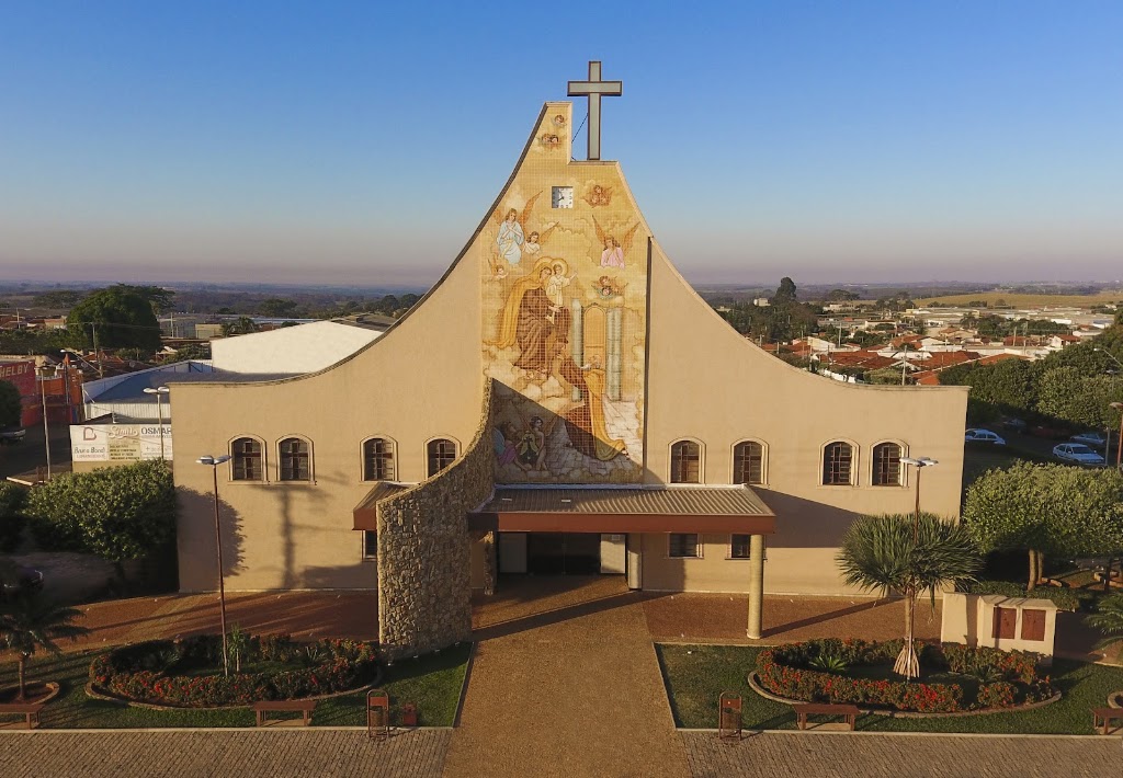 Fachada de Paróquia Nossa Senhora do Carmo