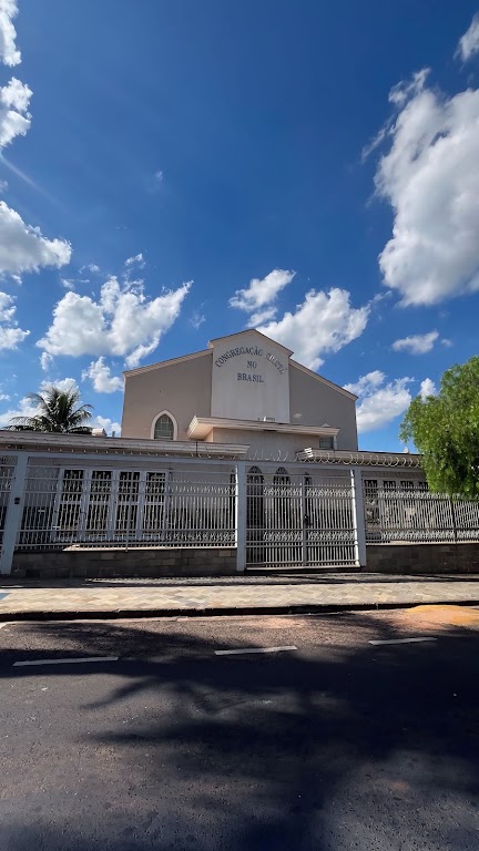 Fachada de Congregação Cristã no Brasil - Mirassol - Central