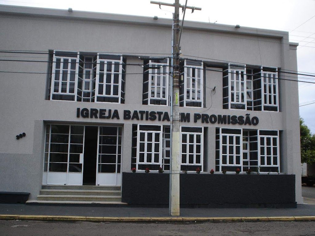 Fachada de Primeira Igreja Batista em Promissão