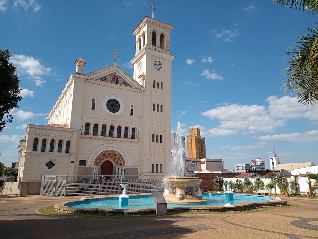 Fachada de Paróquia São João Bosco