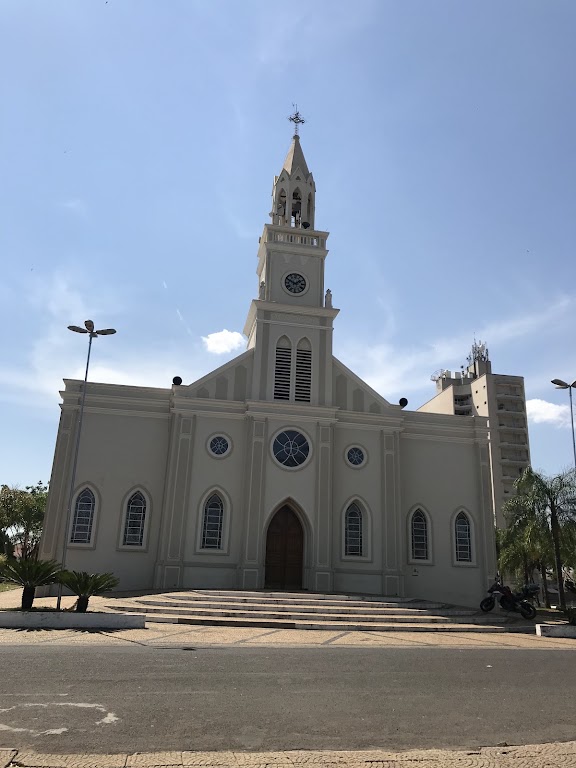 Fachada de Matriz da Paróquia Santa Adélia - Diocese de Catanduva