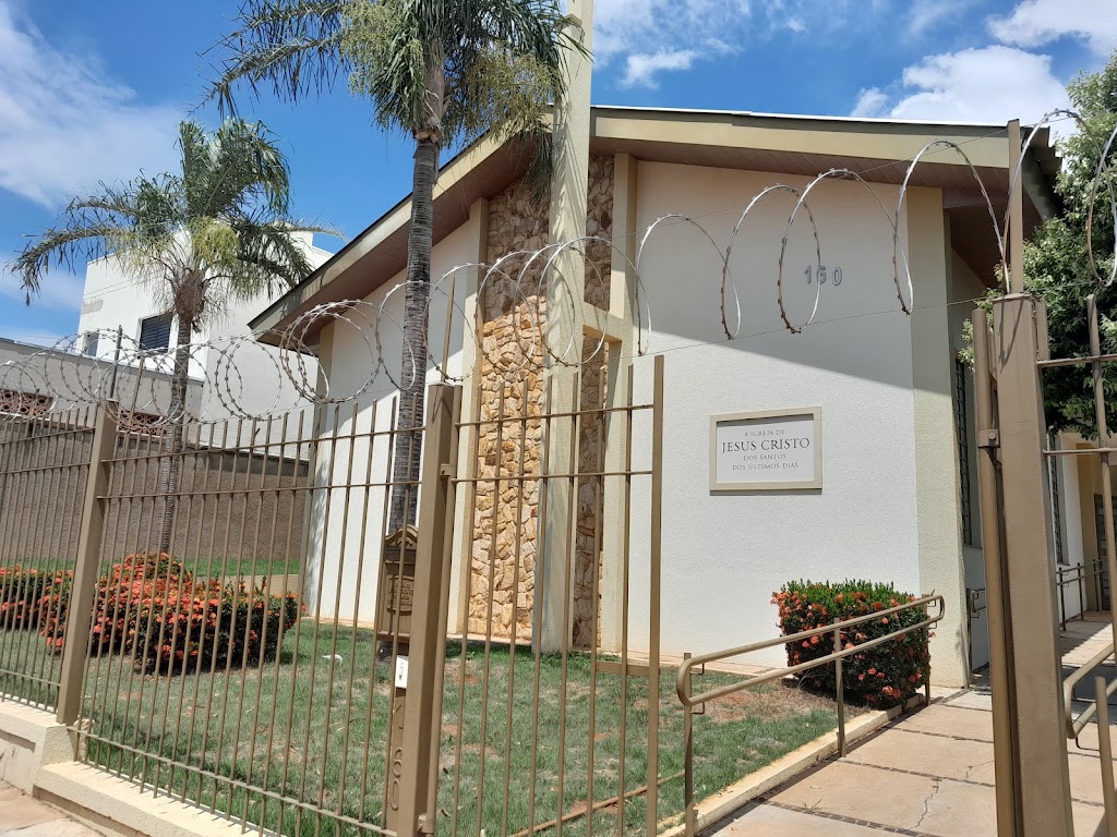 Fachada de A Igreja de Jesus Cristo dos Santos dos Últimos Dias