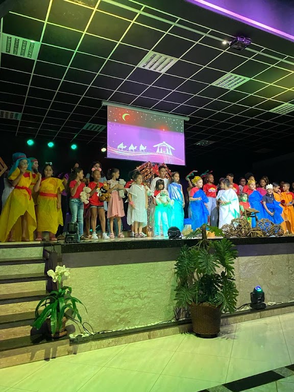 Fachada de Igreja O Brasil para Cristo - Nova Esperança