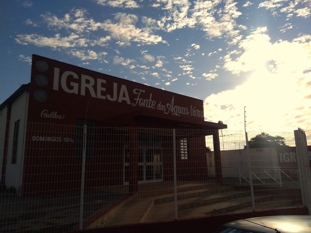 Fachada de Igreja Evangélica Fonte das Águas Vivas - Gerson França
