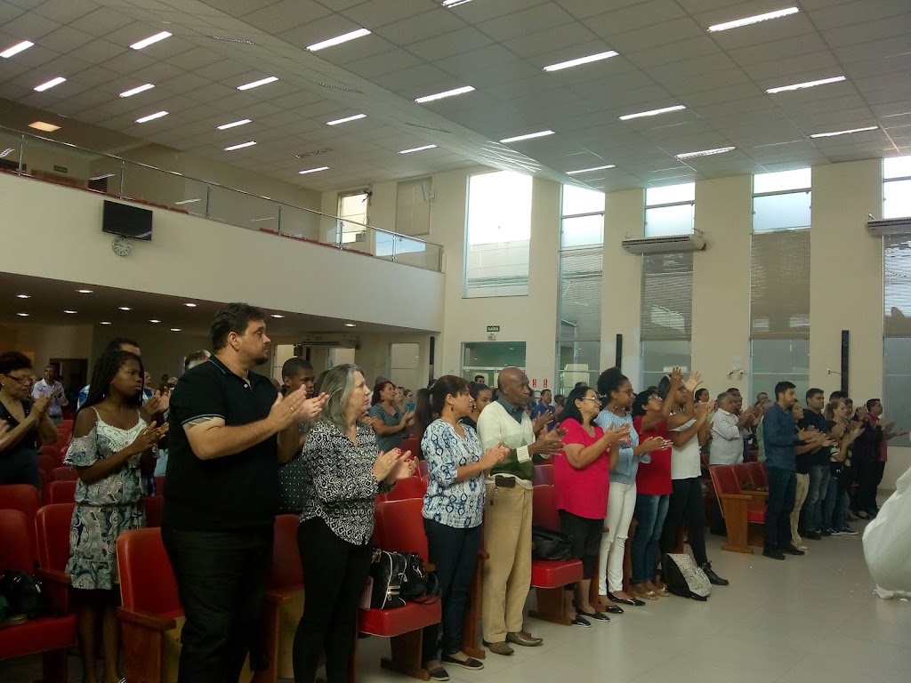 Fachada de Igreja Internacional da Graça de Deus — Bauru