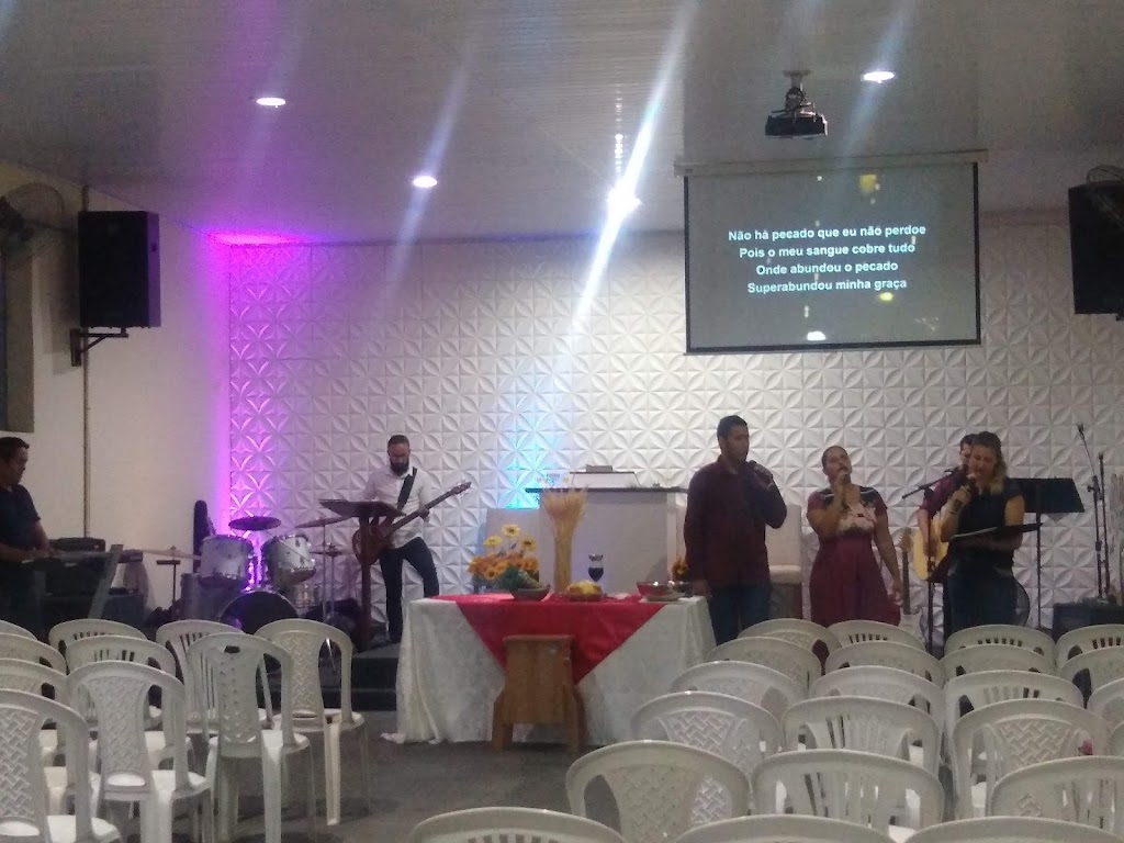 Fachada de Igreja Evangélica Pentecostal Átrios Do Rei