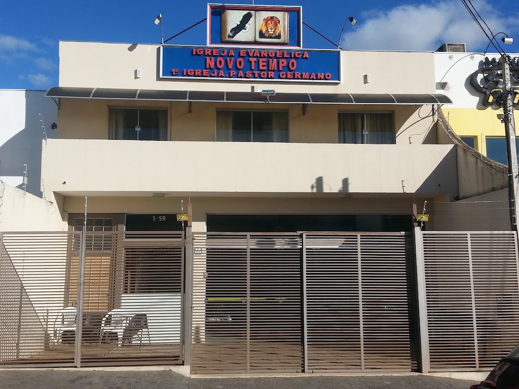 Fachada de Novo Tempo