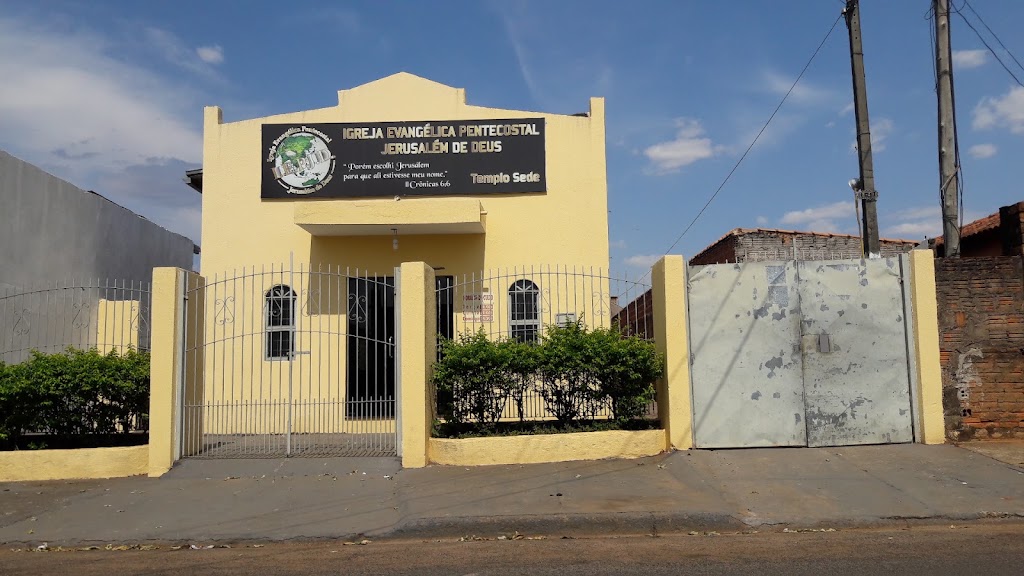 Fachada de Igreja Jerusalém de Deus