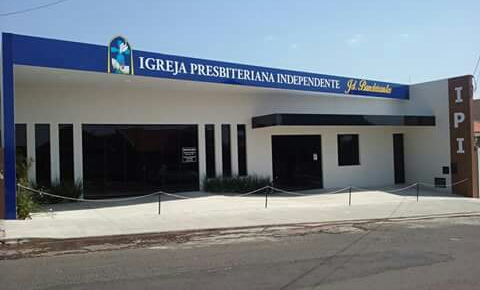 Fachada de Igreja Presbiteriana Independente Marília