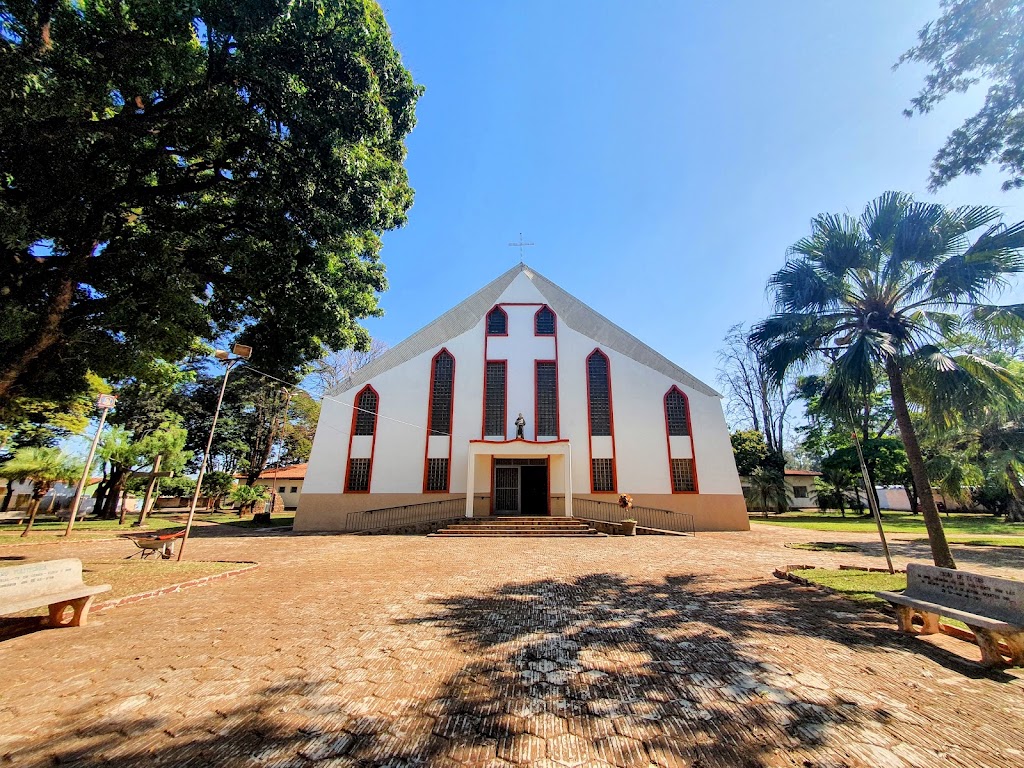 Fachada de Paróquia Santo Antônio