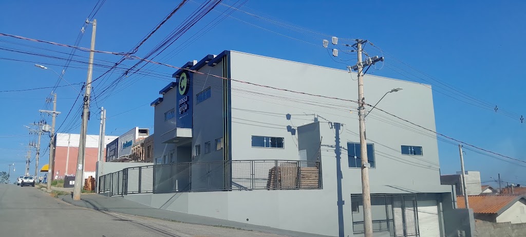 Fachada de NIC Morada