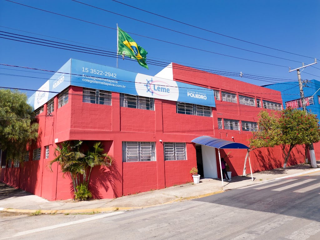 Fachada de Colégio Leme