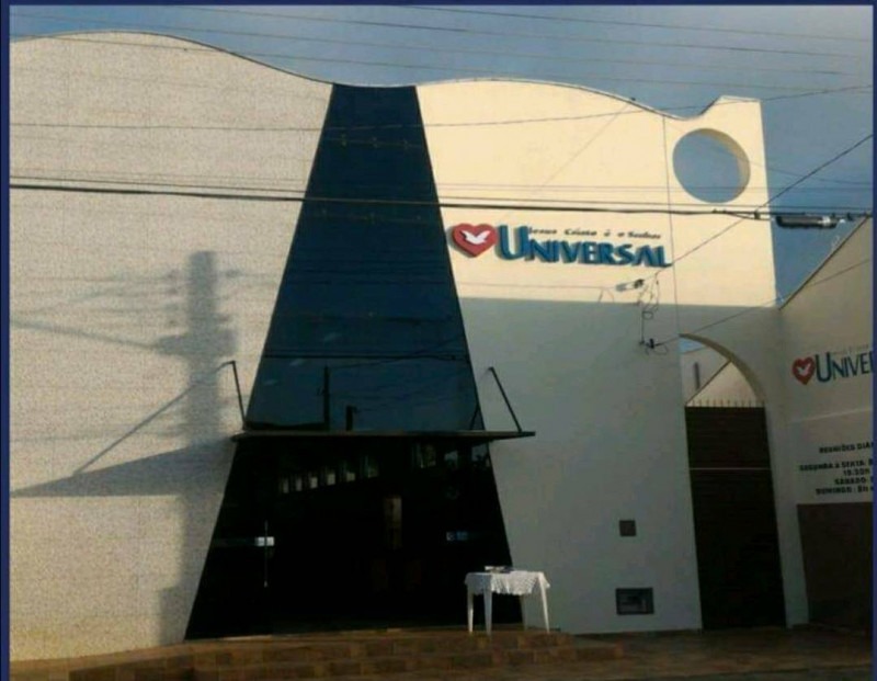 Fachada de Universal