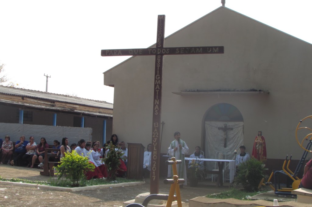Fachada de Igreja Bom Jesus - Pedra Branca