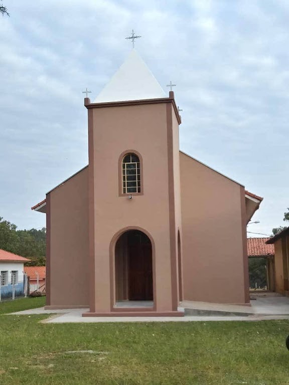 Fachada de Igreja Nossa Senhora das Dores- Bairro Batalheira