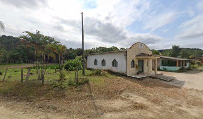 Fachada de Templo Pentecostal Unidos com Jesus - Raposa