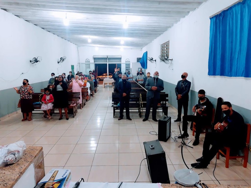 Fachada de Igreja pentecostal Deus é Amor