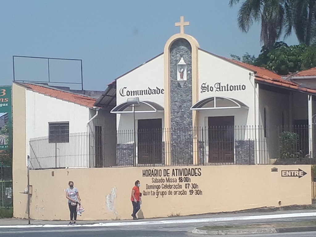 Fachada de Comunidade Santo Antônio - Votorantim SP