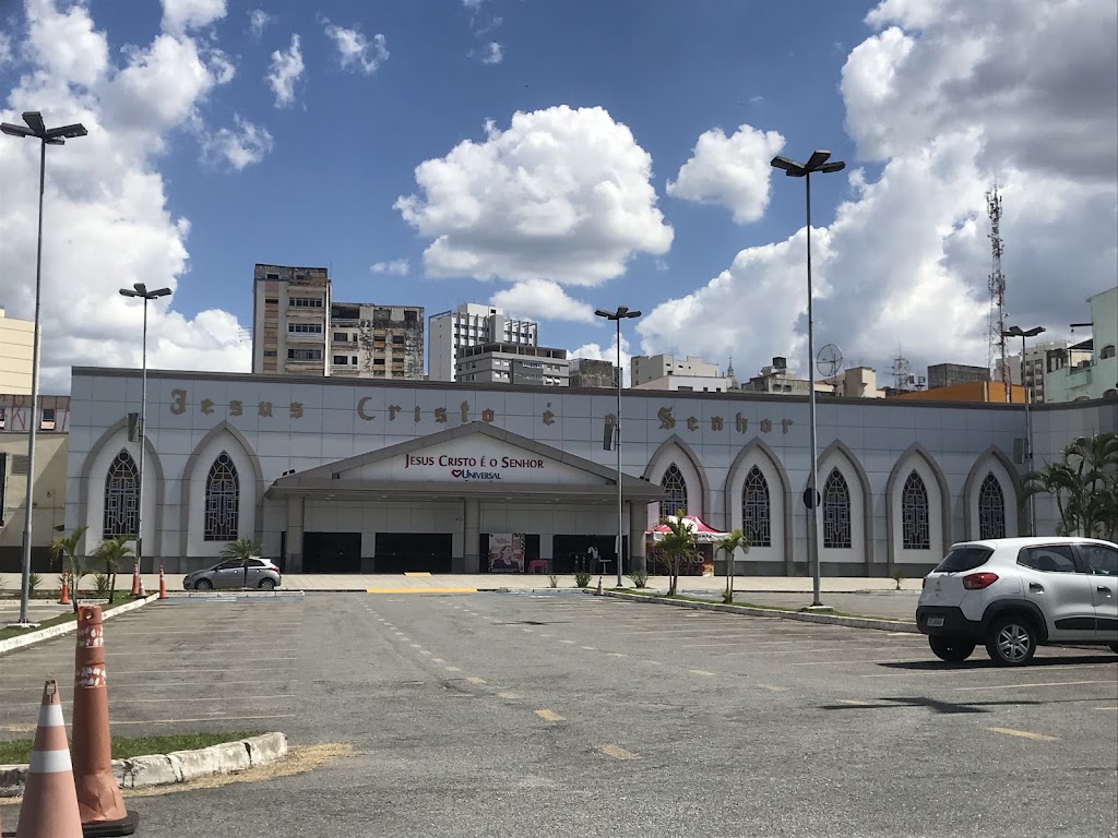 Fachada de Catedral IURD Sorocaba