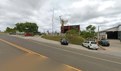 Fachada de Estátua São Miguel Arcanjo de Metal