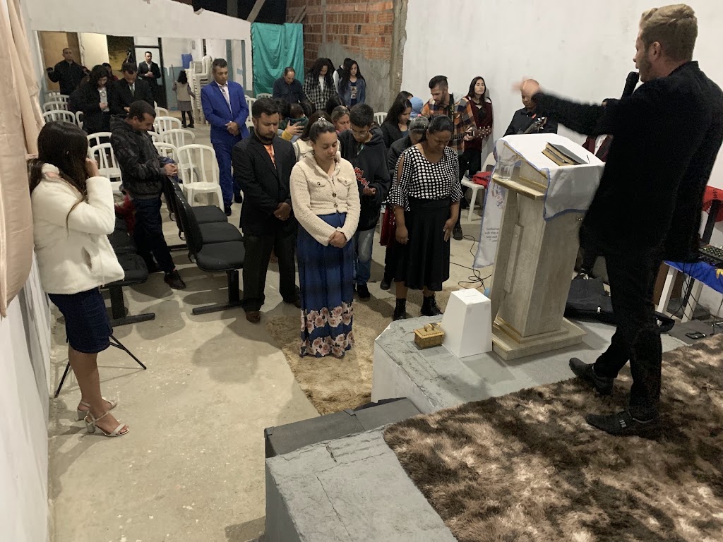 Fachada de Assembléia de Deus Ministério Verbo Vivo