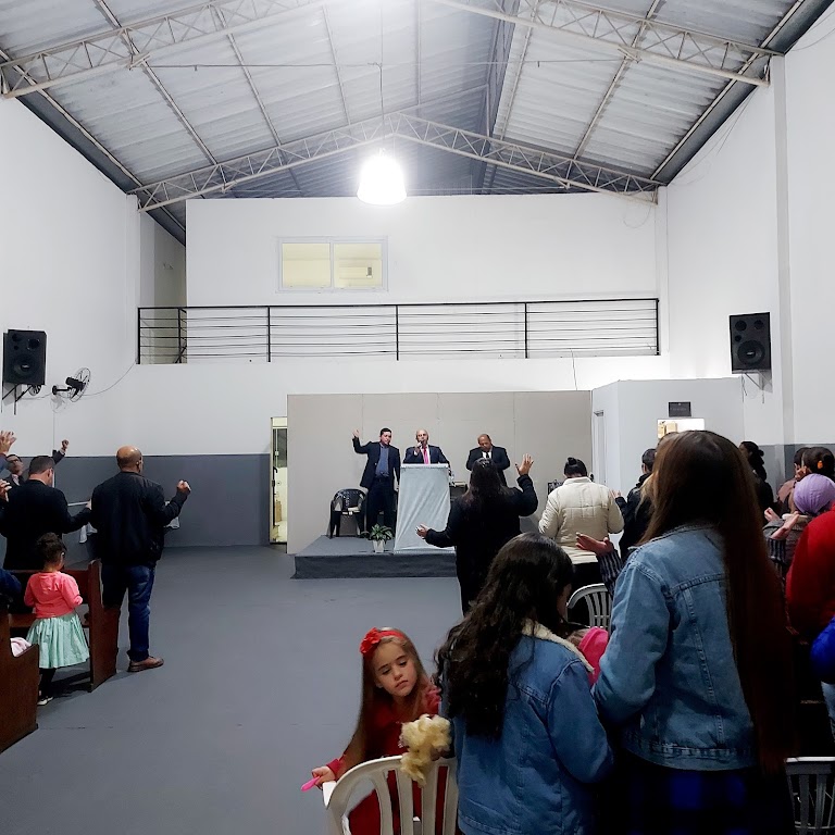 Fachada de Igreja Pentecostal Deus é Amor