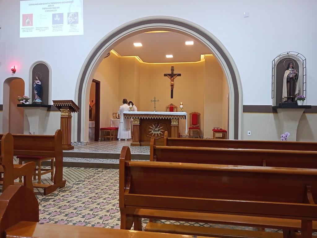 Fachada de Igreja Santa Teresinha do Menino Jesus