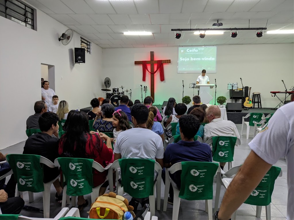Fachada de Igreja Ceifa - Comunidade Evangélica de Integração da Família