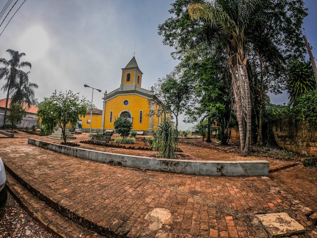 Fachada de Igreja Bairro Água Santa