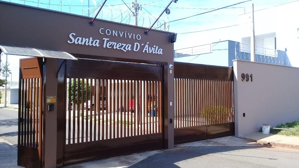 Fachada de Convivio Santa Tereza D'Ávila