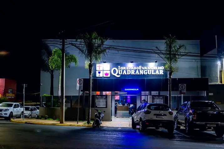 Fachada de Igreja Evangelho Quadrangular Jd Costa Rica