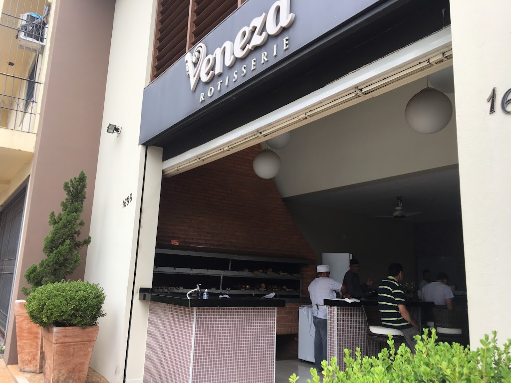 Fachada de Veneza Rotisserie