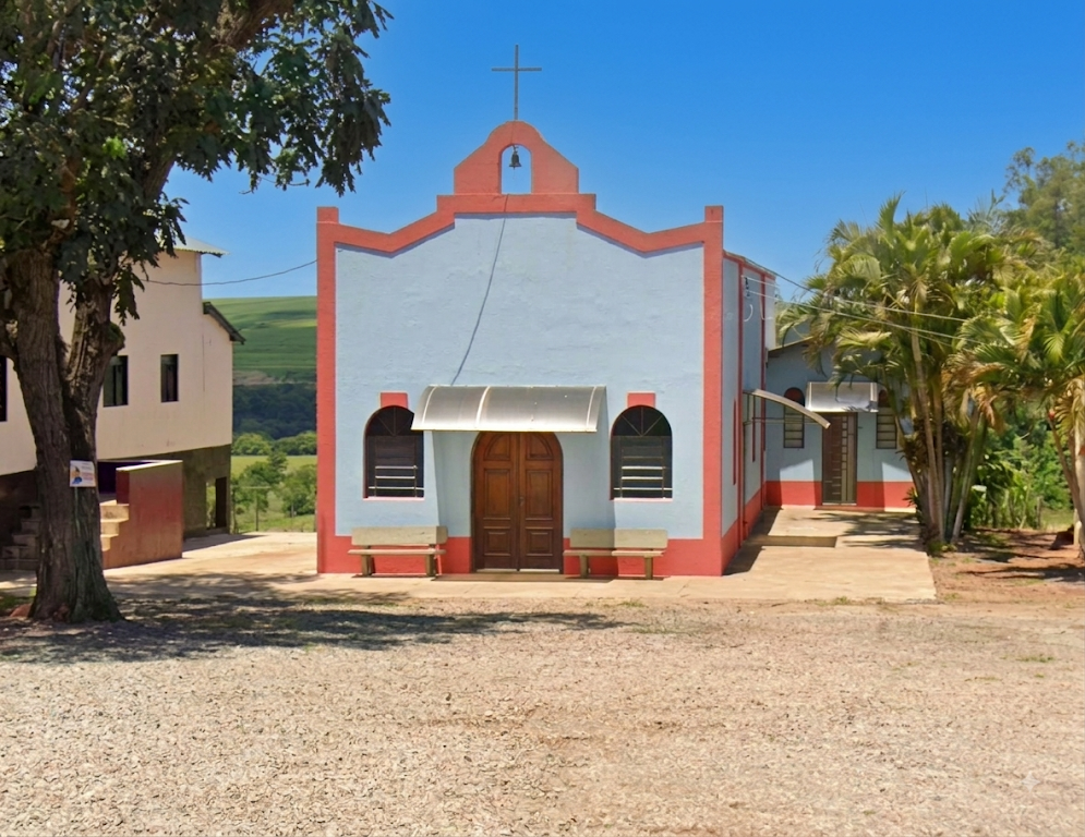Fachada de Capela Divino Espírito Santo e Nossa Senhora Aparecida (Bairro Itapoá)