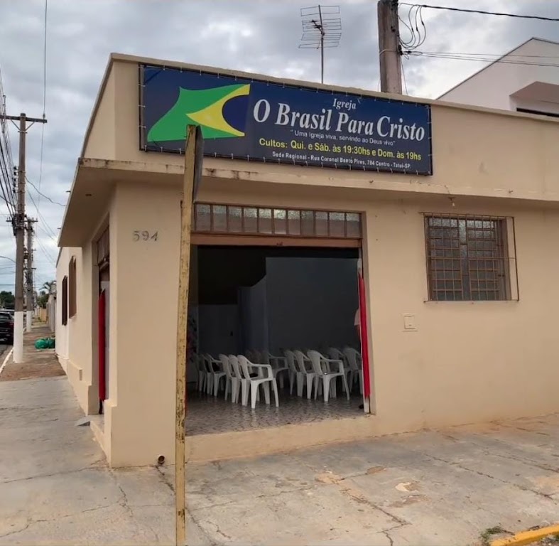 Fachada de Igreja O Brasil para Cristo