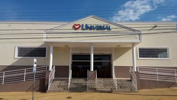 Fachada de Universal Jaú sede