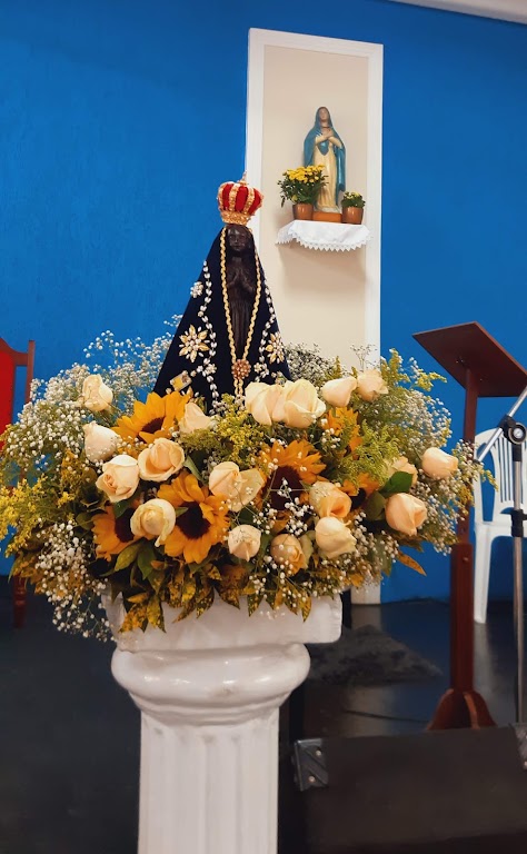 Fachada de Comunidade Santa Mônica