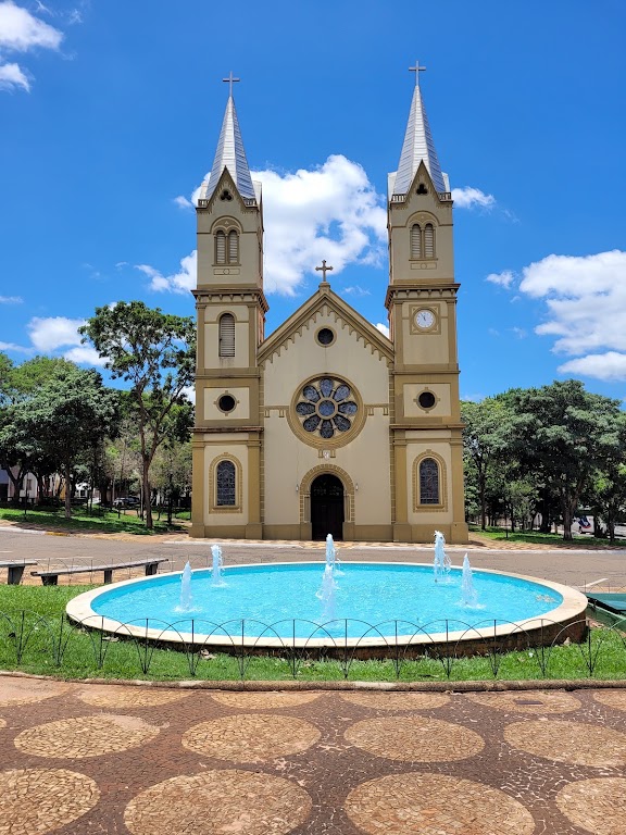 Fachada de Matriz Paróquia Nossa Senhora das Dores