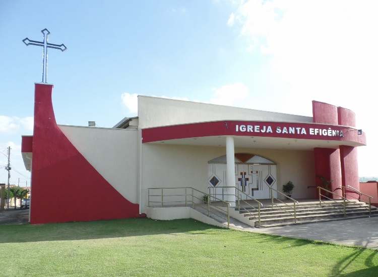 Fachada de Paróquia Santa Efigênia