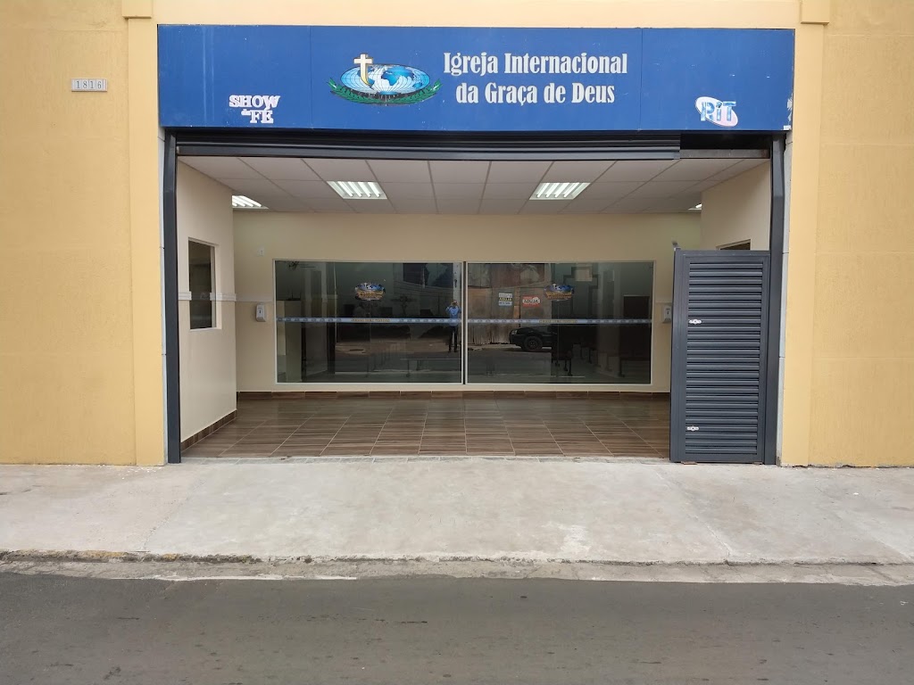 Fachada de Igreja Internacional da Graça de Deus