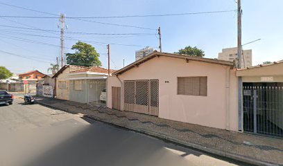 Fachada de Adoração E Avivamento