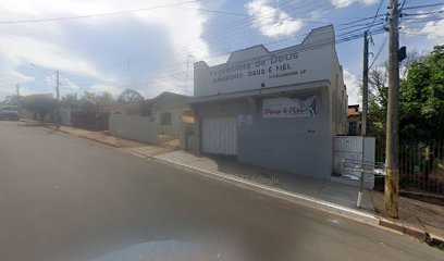 Fachada de Assembléia De Deus Ministério Deus É Fiel Pirassununga-Sp
