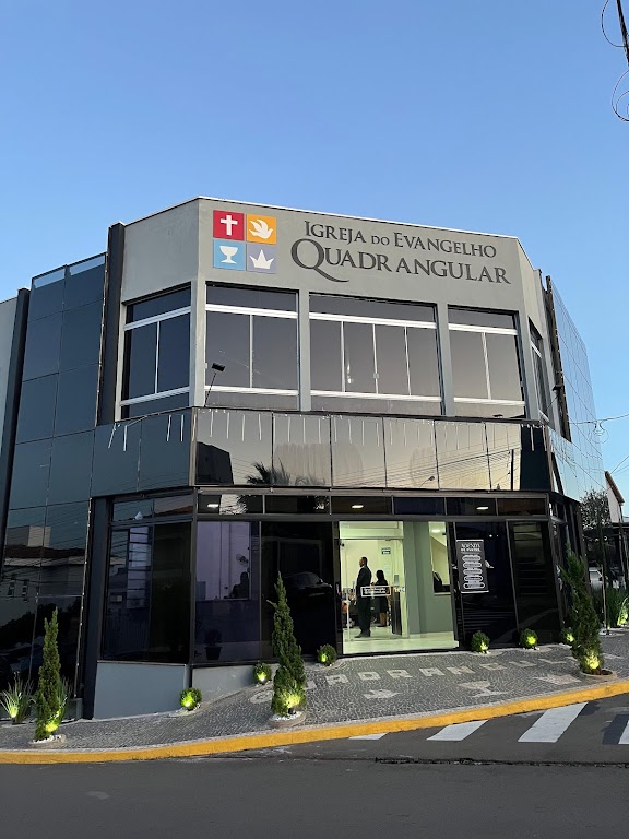 Fachada de Primeira Igreja Do Evangelho Quadrangular de Pirassununga
