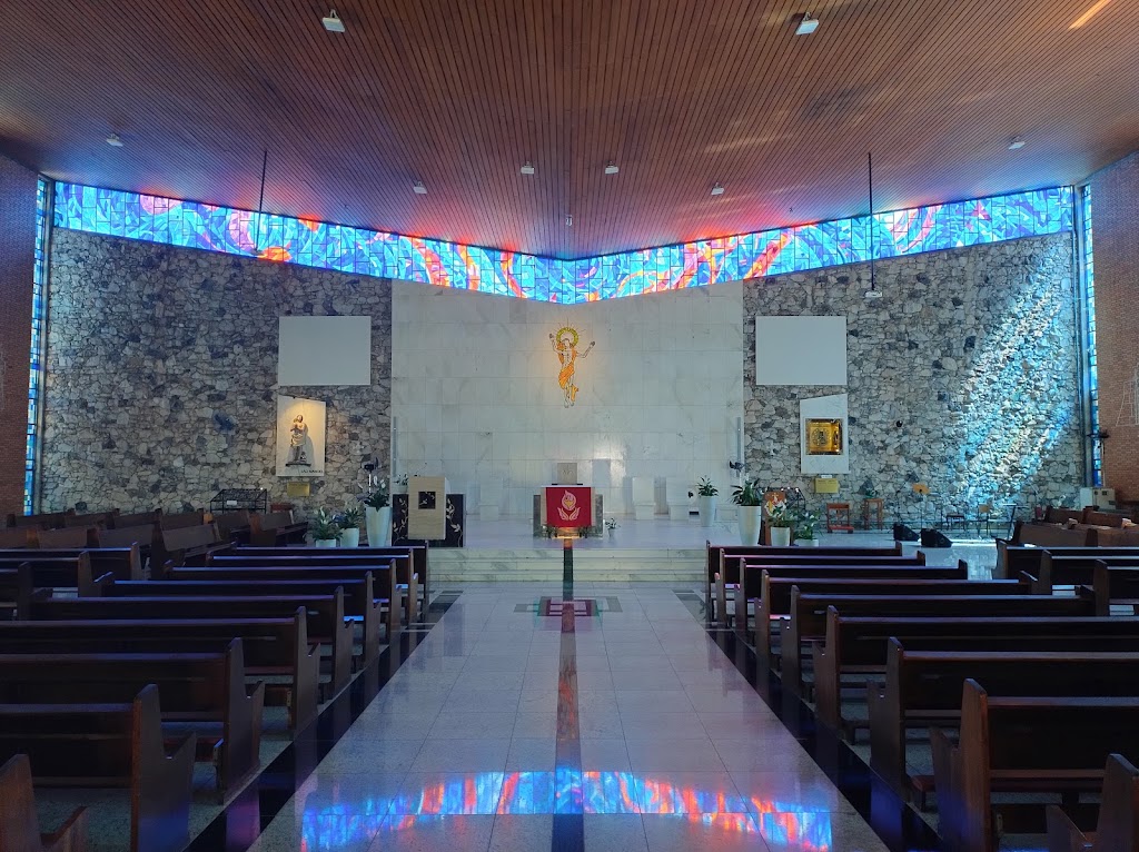 Fachada de Santuário Diocesano de São Manoel