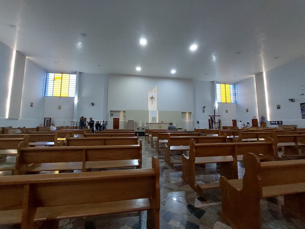 Fachada de Paróquia São Cristovão