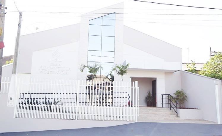 Fachada de IASD Jardim Morro Branco