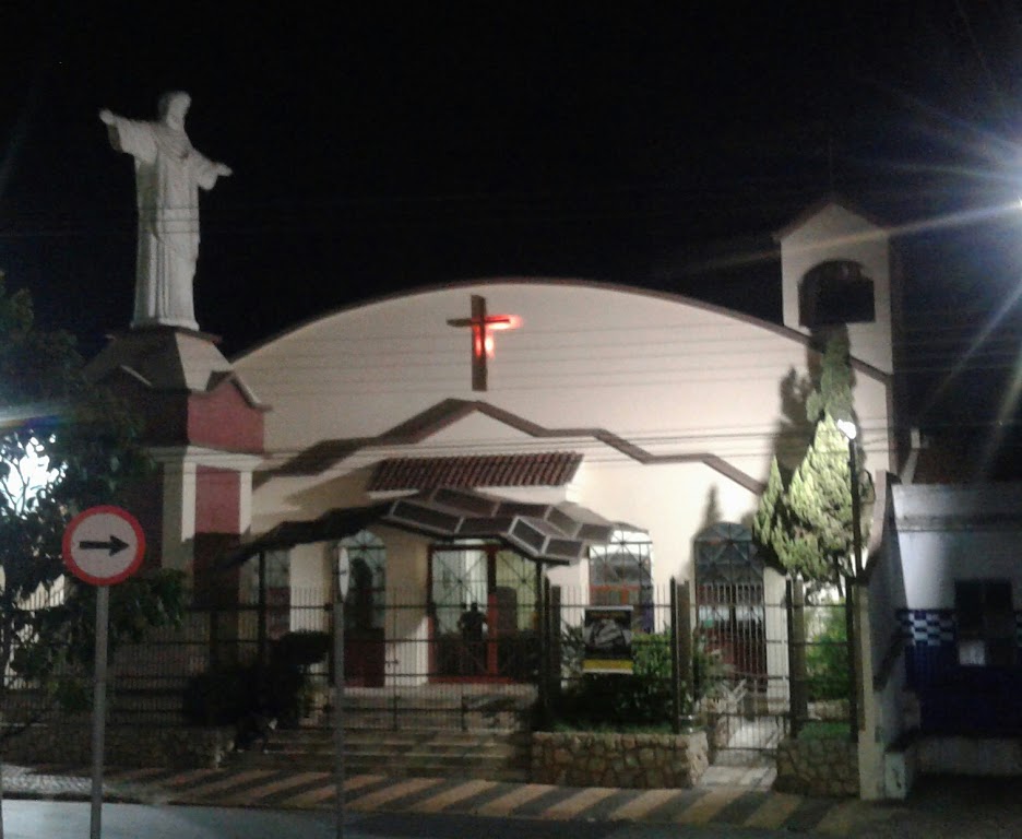 Fachada de Igreja Bom Jesus do Modesto