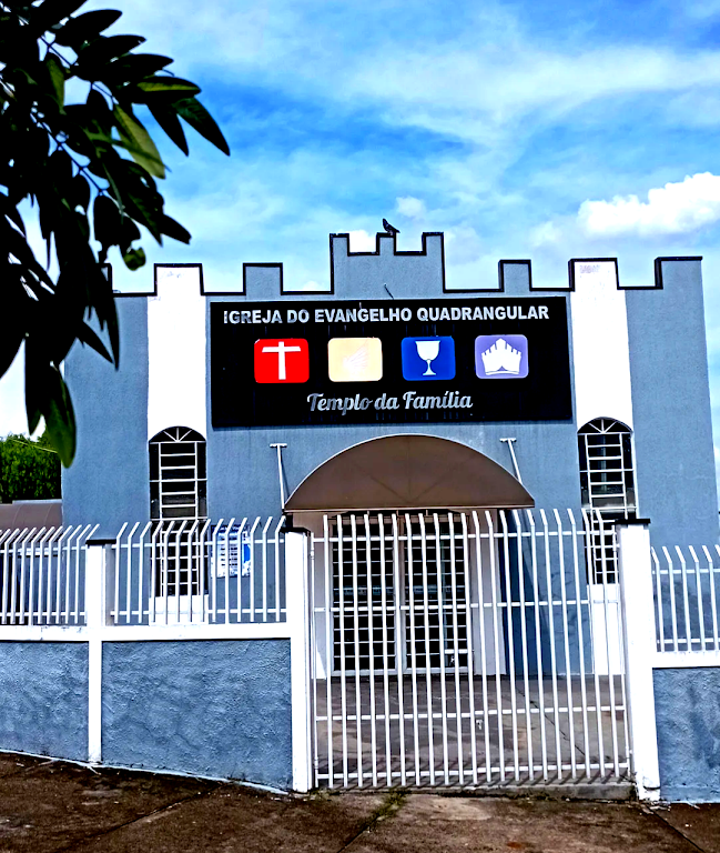 Fachada de Segunda Igreja do Evangelho Quadrangular - SÃO JOSÉ - Pastor Ronaldo e Pastora Cristiana