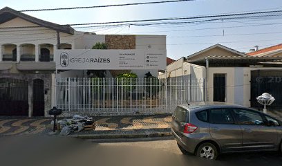 Fachada de Igreja Raizes